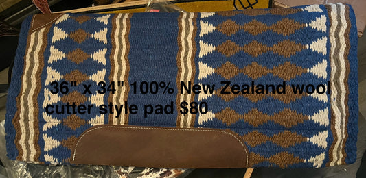 Showman 36" x 34" 100% New Zealand wool cutter style pad